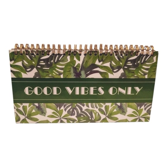 2025 Good Vibes Only Spiral Bound WEEKLY Undated Planner  NWT - Picture 1 of 4